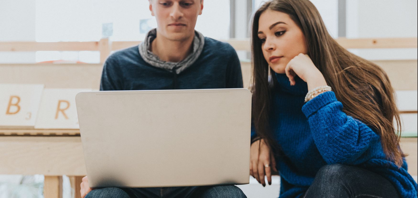 Foto Studenten orthopedagogie stimuleren digitale vaardigheden.