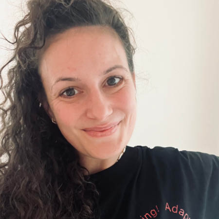 Manon Langeraert, oud-studente logopedie en audiologie aan HOGENT en zelfstandig neurologopediste.