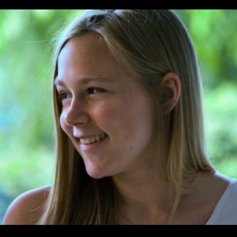 Oxana Dubois, oud-studente uit de bacheloropleiding ergotherapie van HOGENT.