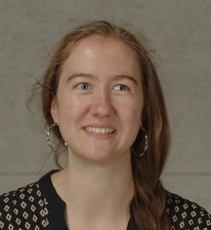 Sarah Van Genuchten, oud-studente uit de afstudeerrichting audiologie van de bachelor logopedie en audiologie aan HOGENT.