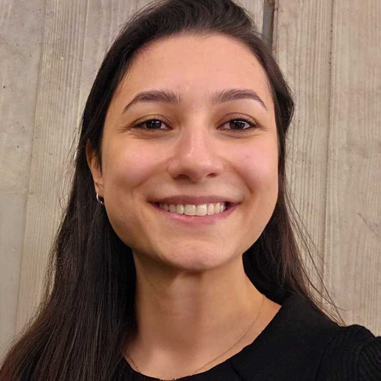 Yeliz Yilmaz, oud-student werforganisatie aan HOGENT.