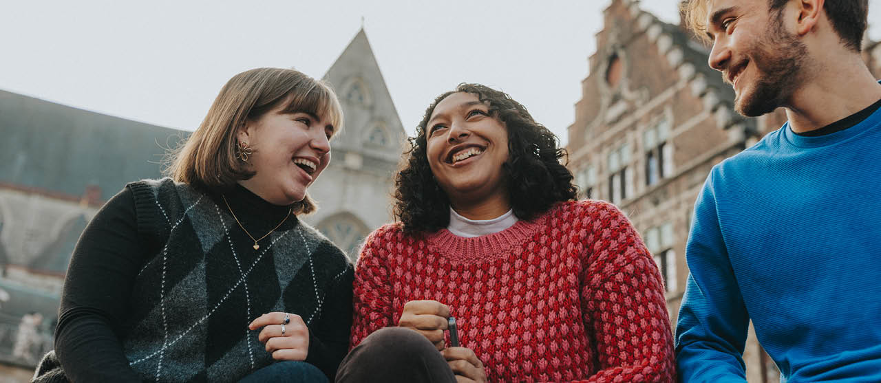Drie studenten uit de bachelor ergotherapie van HOGENT dromen luidop over hun carrièremogelijkheden in ergotherapie.