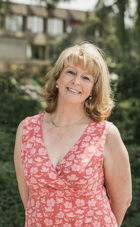 Véronique Leuntjens, lector in het graduaat sales support aan HOGENT.