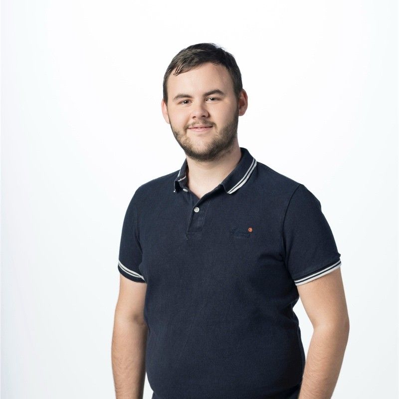 Arnaud Van Riel, oud-student milieu- en duurzaamheidsmanagement aan HOGENT.