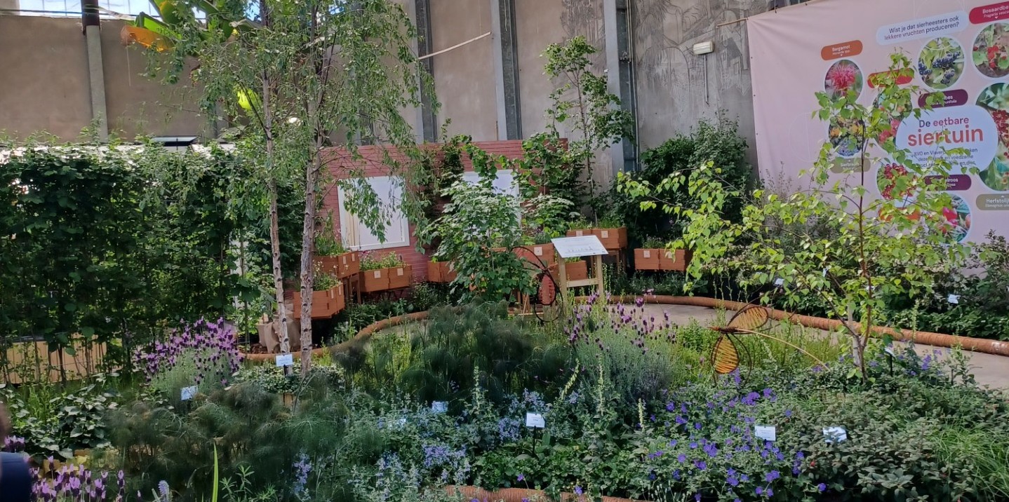 Foto HOGENT actief op Gentse Florali&euml;n.